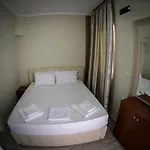 Crown 公寓式酒店 尼尔斯吉尼
