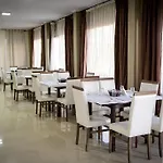 Crown 公寓式酒店 尼尔斯吉尼