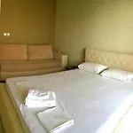 Crown 公寓式酒店 3*