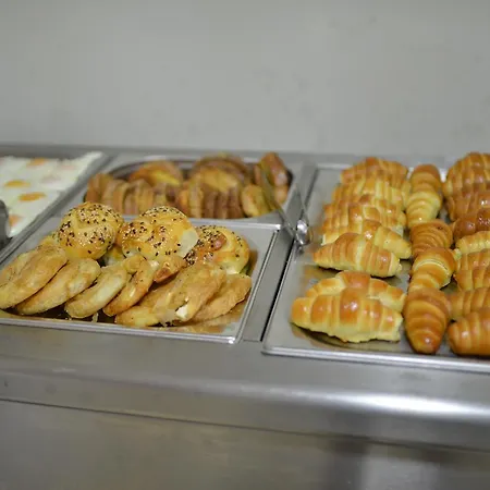 Crown Aparthotel Nea Skioni