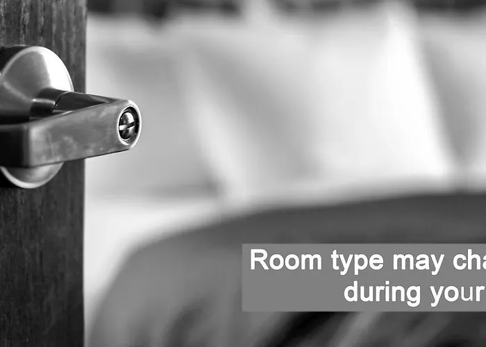 Aparthotel Crown Nea Skioni