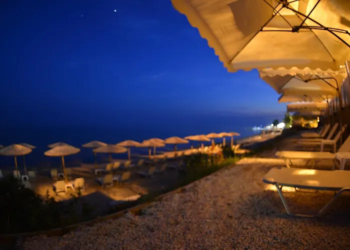 Aparthotel Crown Nea Skioni