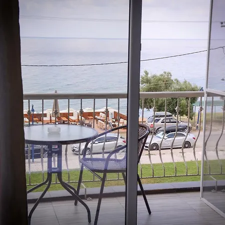 Crown 3* Nea Skioni