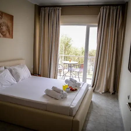 Crown 3* Nea Skioni