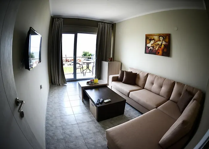 Crown 尼尔斯吉尼