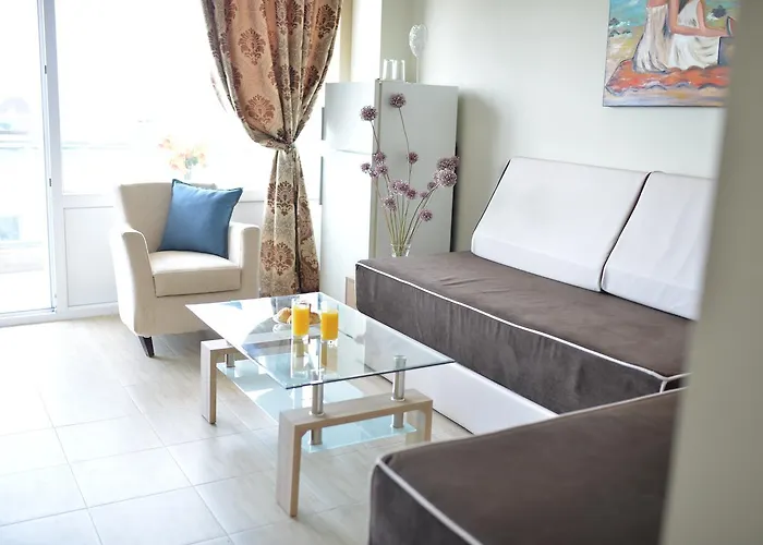 Crown 公寓式酒店 尼尔斯吉尼